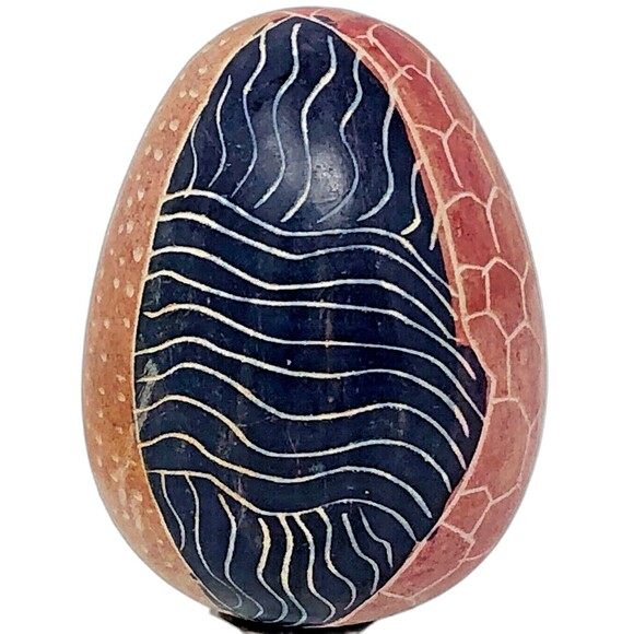 Handcrafted Kenya Pink Black Soapstone Egg Hand Carved & Painted - Picture 3 of 9